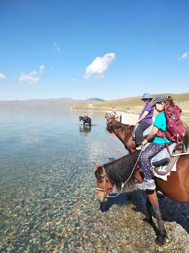 Гостевой дом Horseback Holiday at Kyzart village Dzhangyaryk-4